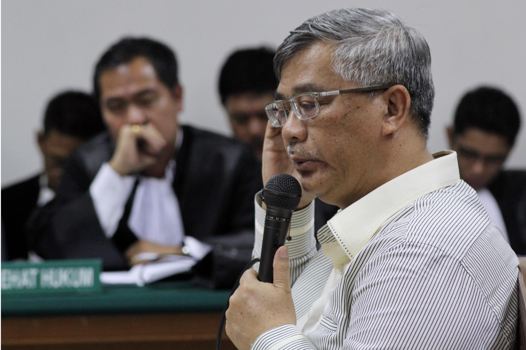 akil-mochtar-jadi-saksi-di-sidang-bonaran-situmeang_20150413_183719.jpg