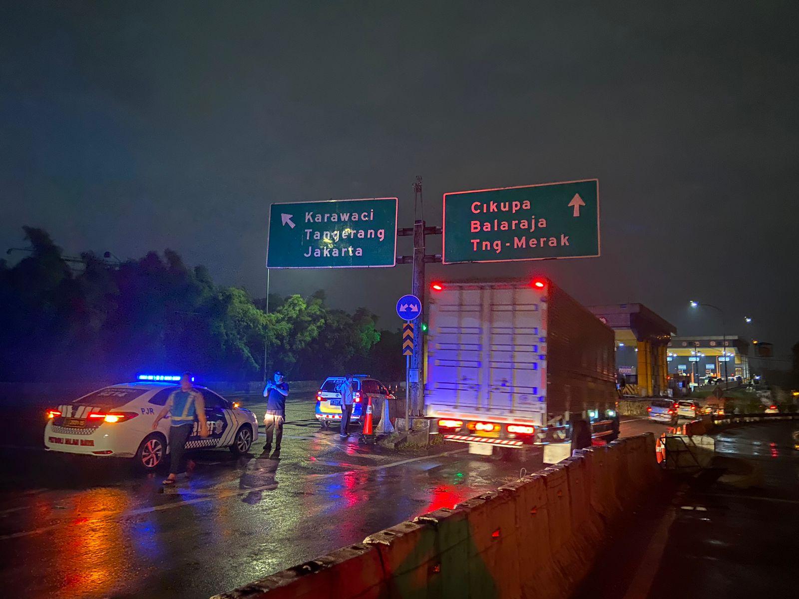 Balerinaning kiyinish xonasida surat Xxx porno bokira qizlar