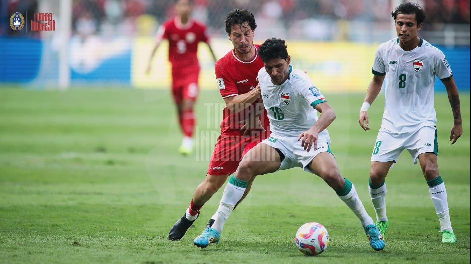 aksi-gelandang-timnas-indonesia-thom-haye-saat-melawan-irak.jpg