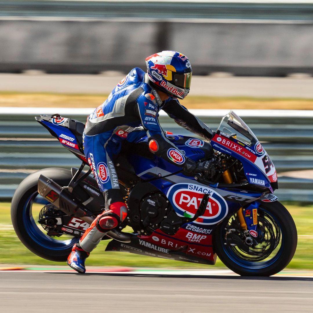 aksi-pembalap-world-super-bike-wsbk-asal-turki-toprak-razgatlioglu.jpg