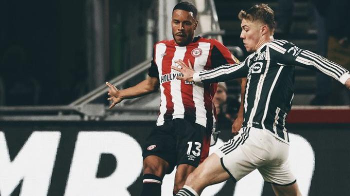 aksi-rasmus-hojlund-manchester-united-saat-melawan-brentford-di-liga-inggris.jpg