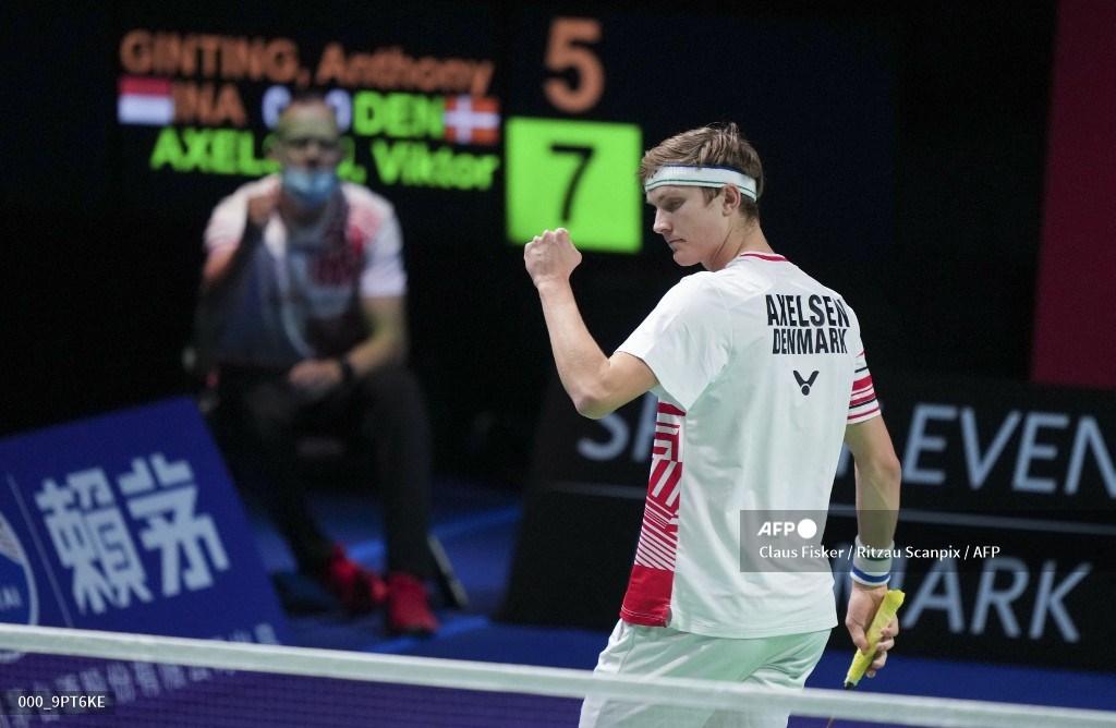 aksi-viktor-axelsen-saat-melawan-anthony-ginting.jpg