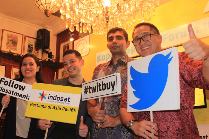 alexander-rusli-president-director-indosat-paling-kanan_20150918_074154.jpg