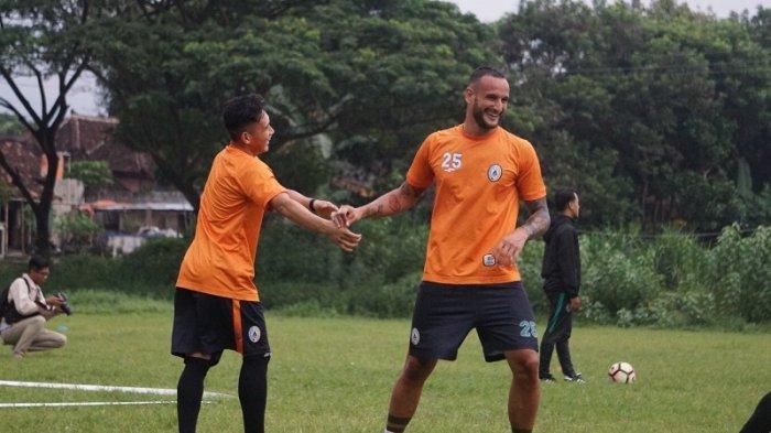 alfonso-de-la-cruz-pemain-asing-pss-sleman.jpg