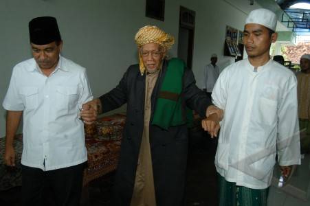 almarhum-kh-alawy-muhammad_20141111_093953.jpg