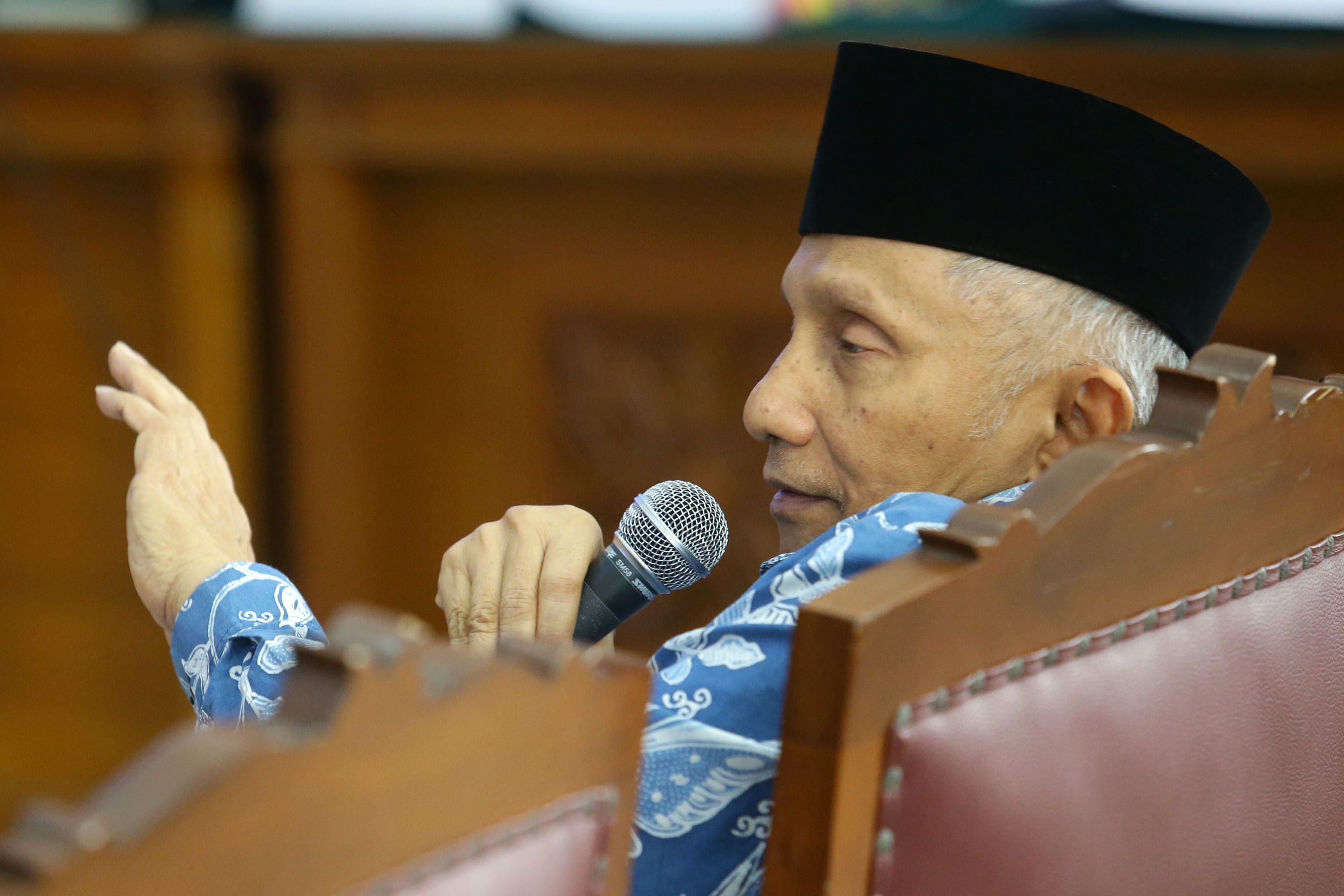 amien-rais-bersaksi-dalam-sidang-ratna-sarumpaet_20190404_185909.jpg