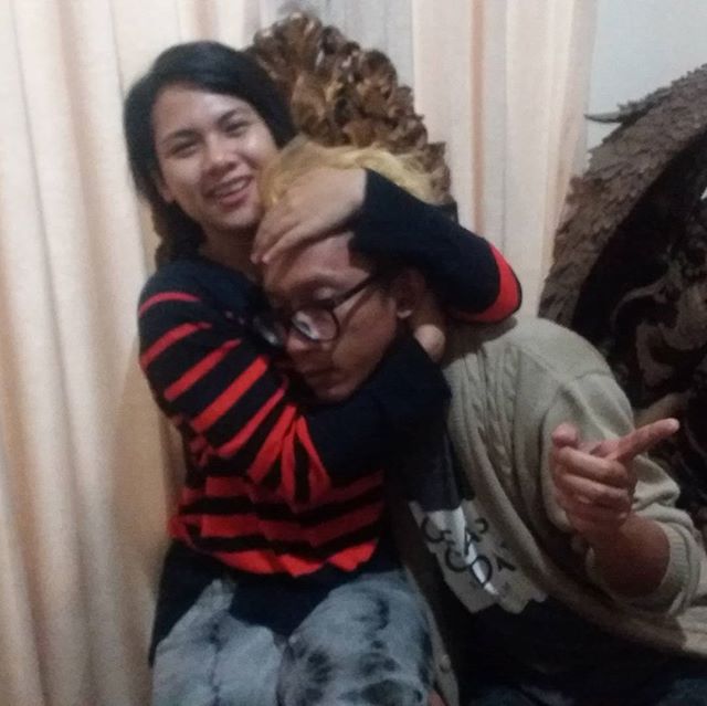 aming-dan-evelyn-mesra-lagi1_20170315_071452.jpg