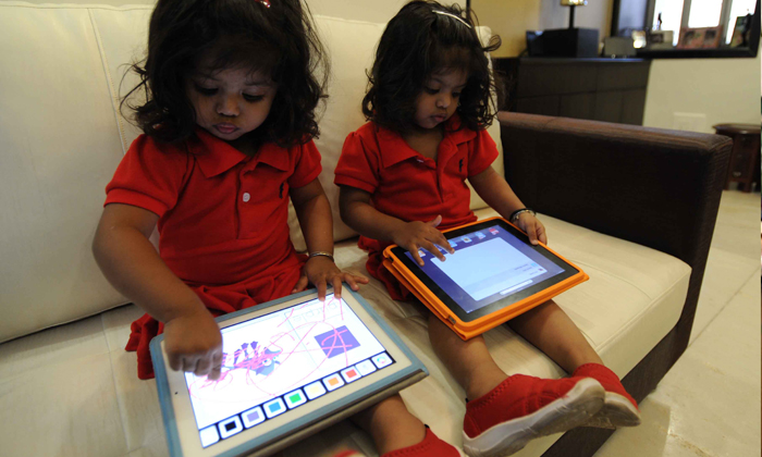 anak-anak-bermain-gadget_20150327_111548.jpg