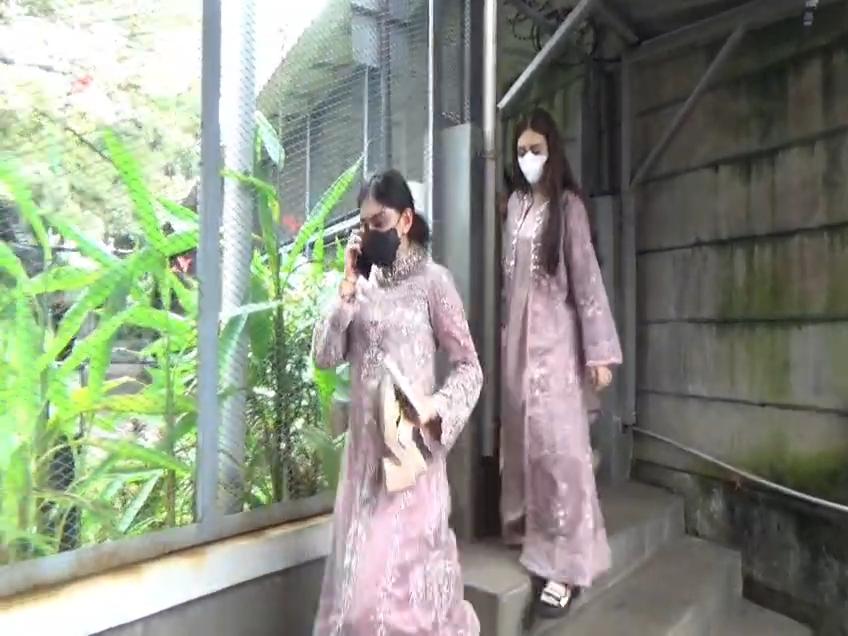 Disebut Terima Aliran Rp2,5 Miliar, Influencer Mehnaz Nazeera Jenguk Fadia Arafiq di Rutan KPK