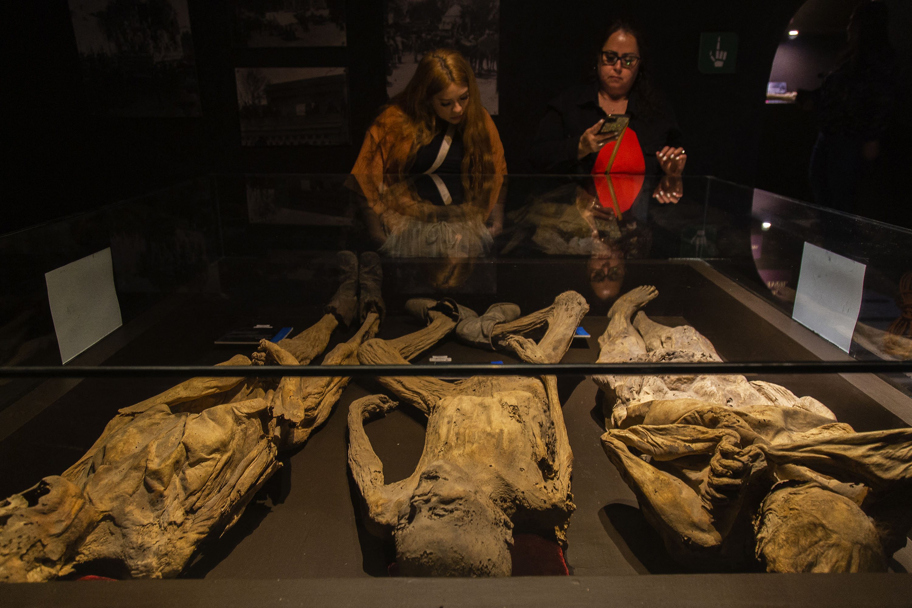 ancaman-kesehatan-bayangi-pameran-mumi-meksiko_20230622_113433.jpg