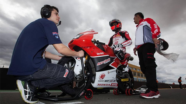 andi-gilang-nyaris-cetak-poin-pertama-di-le-mans_20160509_181053.jpg