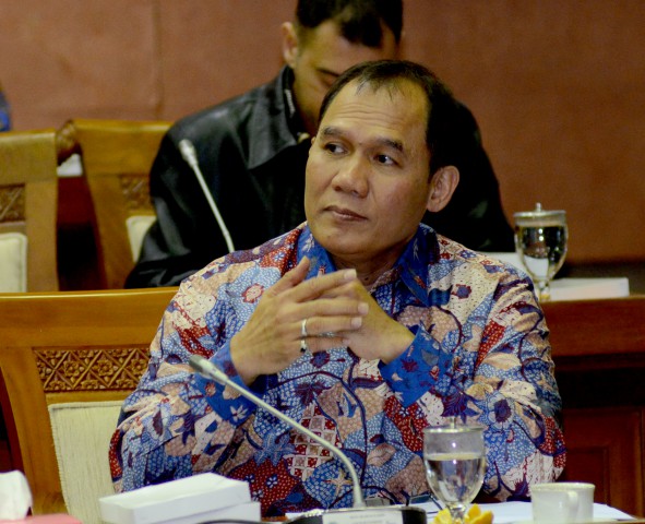 anggota-badan-anggaran-banggar-dpr-ri-bambang-haryo-soekartono_20160920_150622.jpg