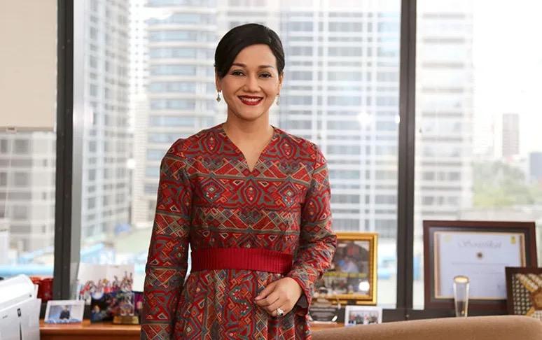 anggota-dewan-komisioner-ojk-friderica-widyasari-dewi1.jpg
