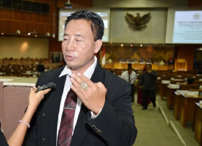 anggota-dpr-imam-suroso_20160822_133939.jpg