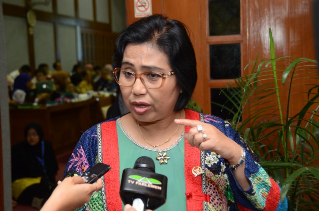 anggota-komisi-ix-dpr-irma-suryani_20160913_103055.jpg