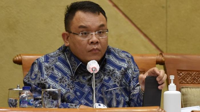 anggota-komisi-ix-dpr-ri-saleh-partaonan-daulay-137.jpg