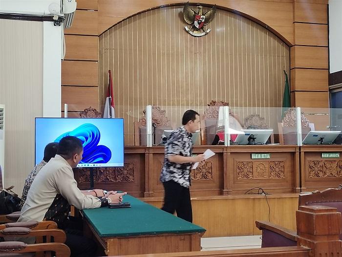 anggota-tim-kuasa-hukum-eks-wamenkumham-eddy-hiariej-cs-iwan-priyatno.jpg