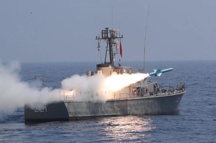 angkatan-laut-republik-iran-kapal-perang-iran.jpg