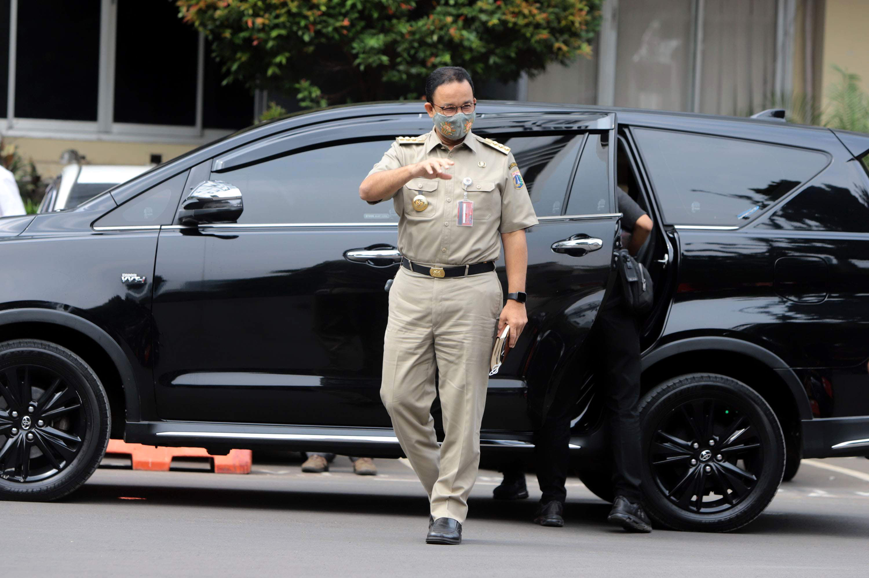 anies-baswedan-diperiksa-polda-metro-jaya_20201117_174402.jpg