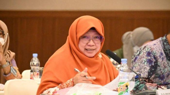 anis-byarwati-mei.jpg