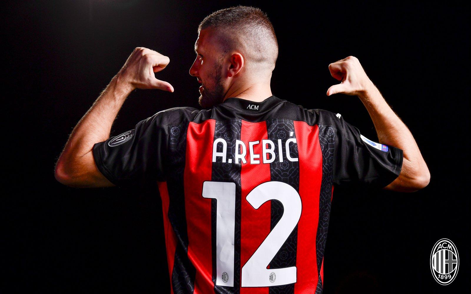 ante-rebic-mengenakan-nomor-punggung-12-setelah-dipermanenkan-ac-milan.jpg