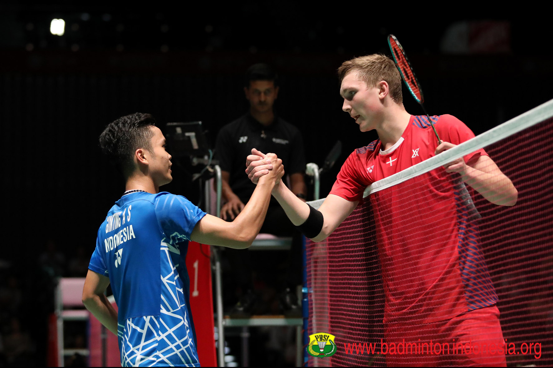 anthony-sinisuka-ginting-dan-viktor-axelsen_20180919_150453.jpg