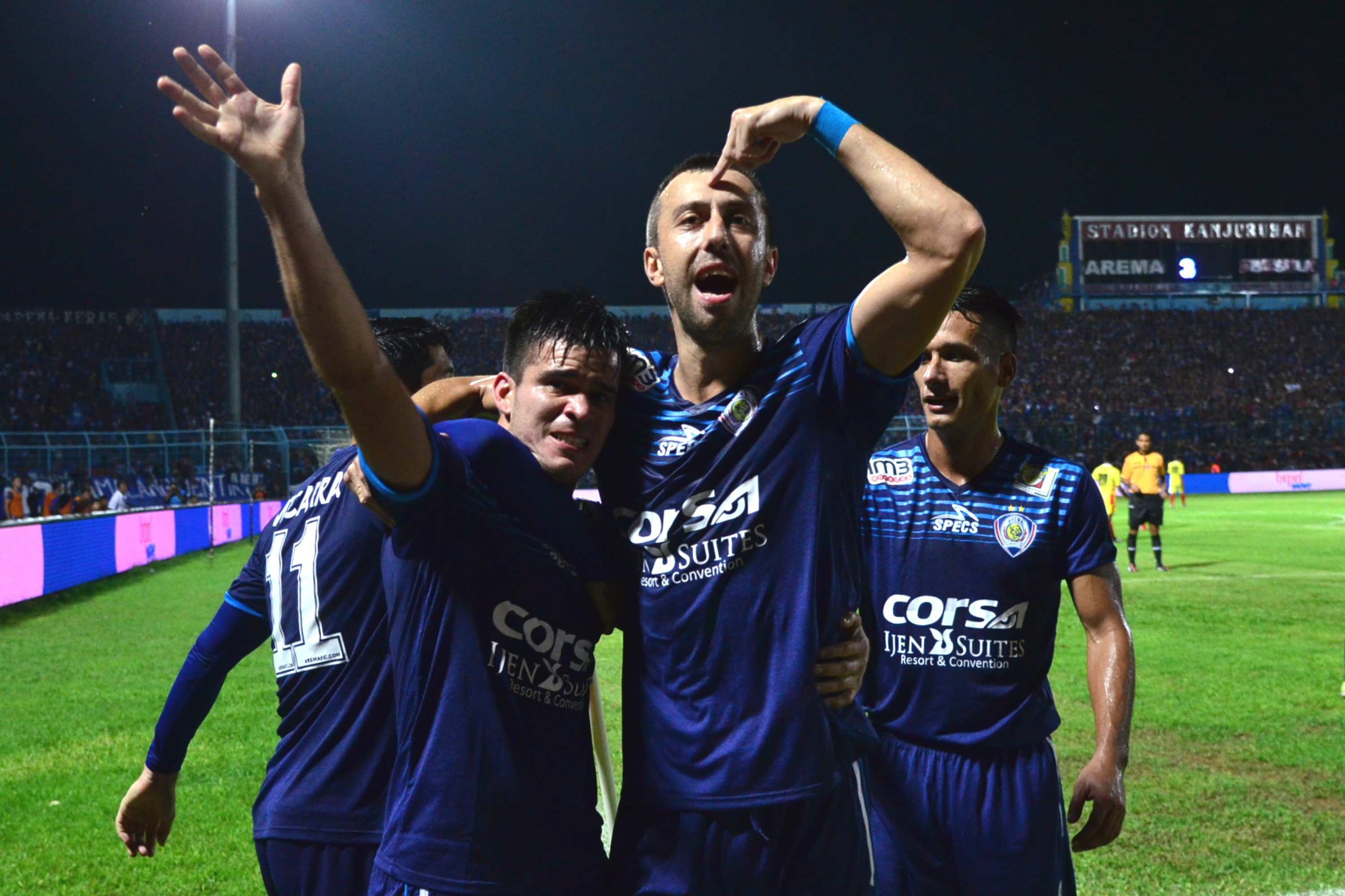 arema-cronus-vs-bhayangkara-united-di-laga-isc_20160517_165758.jpg