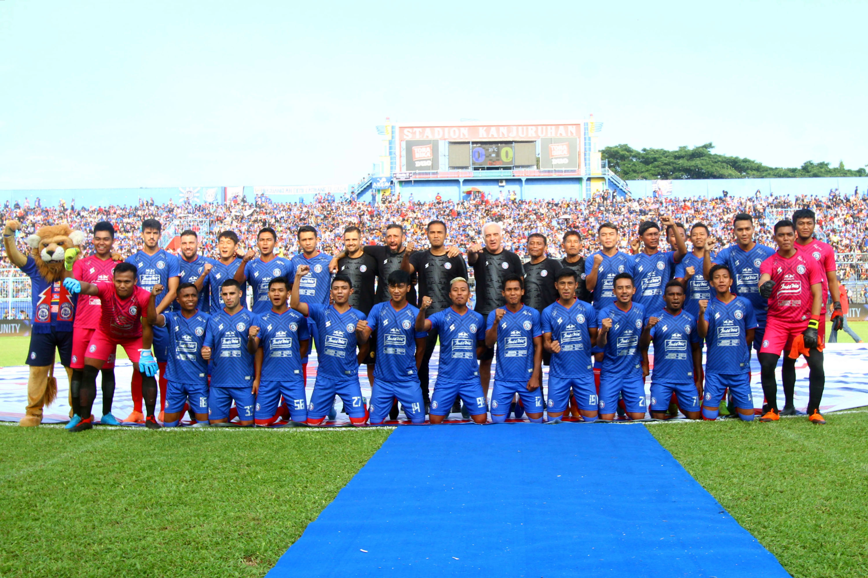 arema-fc-launching-tim-dan-jersey_20200224_005750.jpg