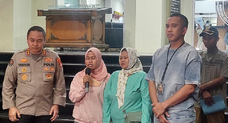 aslem-tengah-kanan-tkw-korban-penipuan-wowon-cs-di-mapolda-metro-jaya.jpg