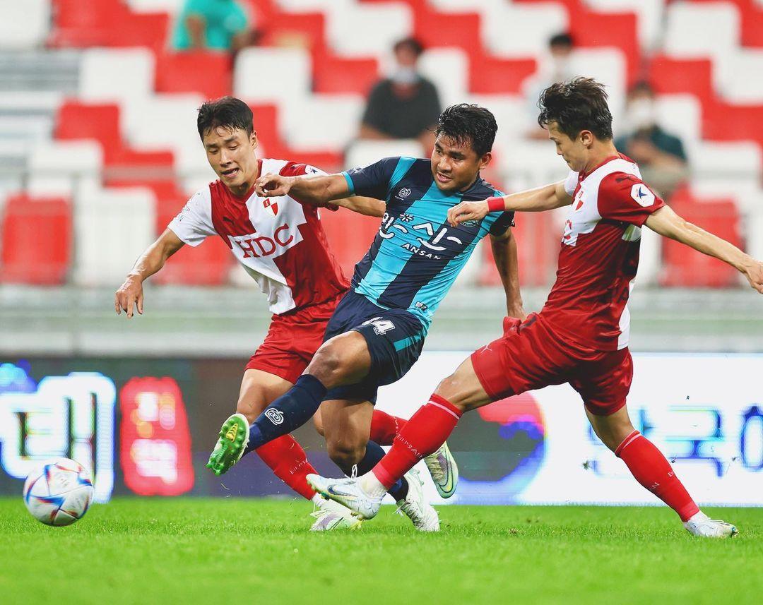 asnawi-mangkualam-saat-beraksi-bersama-ansan-greeners-di-liga-2-korea-selatan.jpg