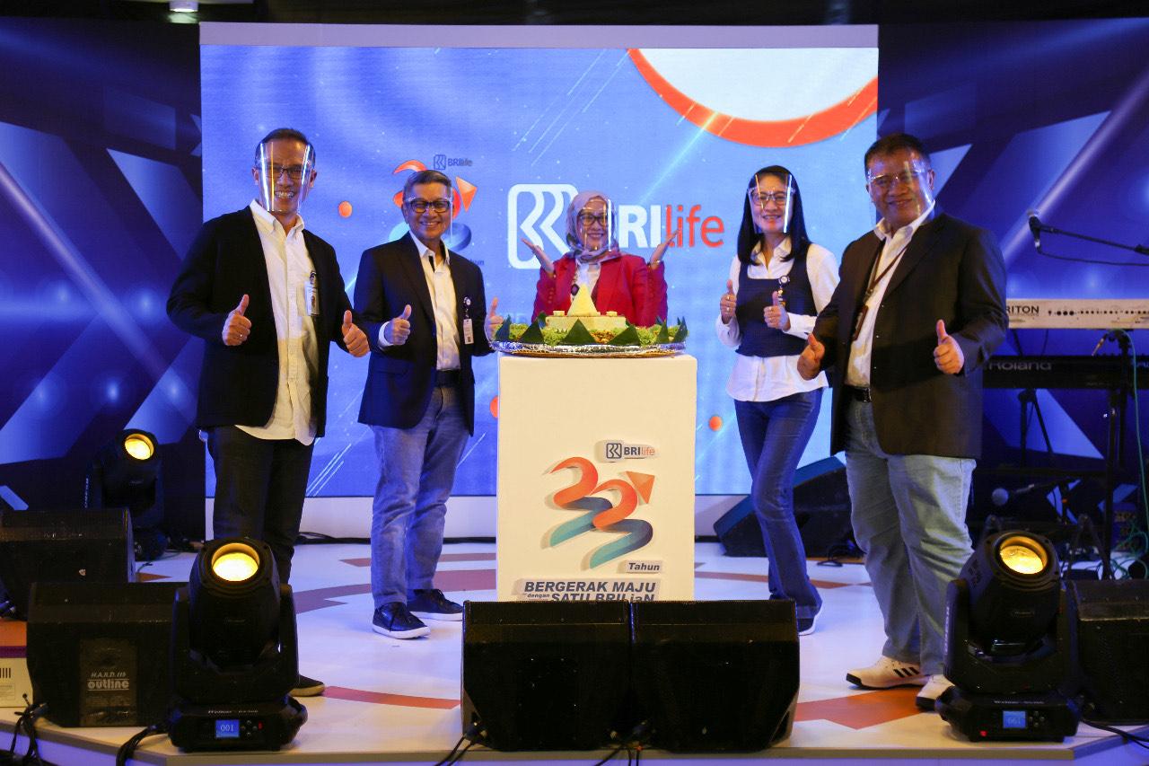 asuransi-bri-life-merayakan-hari-ulang-tahun-yang-ke-33.jpg
