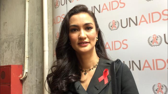 Jinsiy aloqa josuslik qildi havaskor milf porno