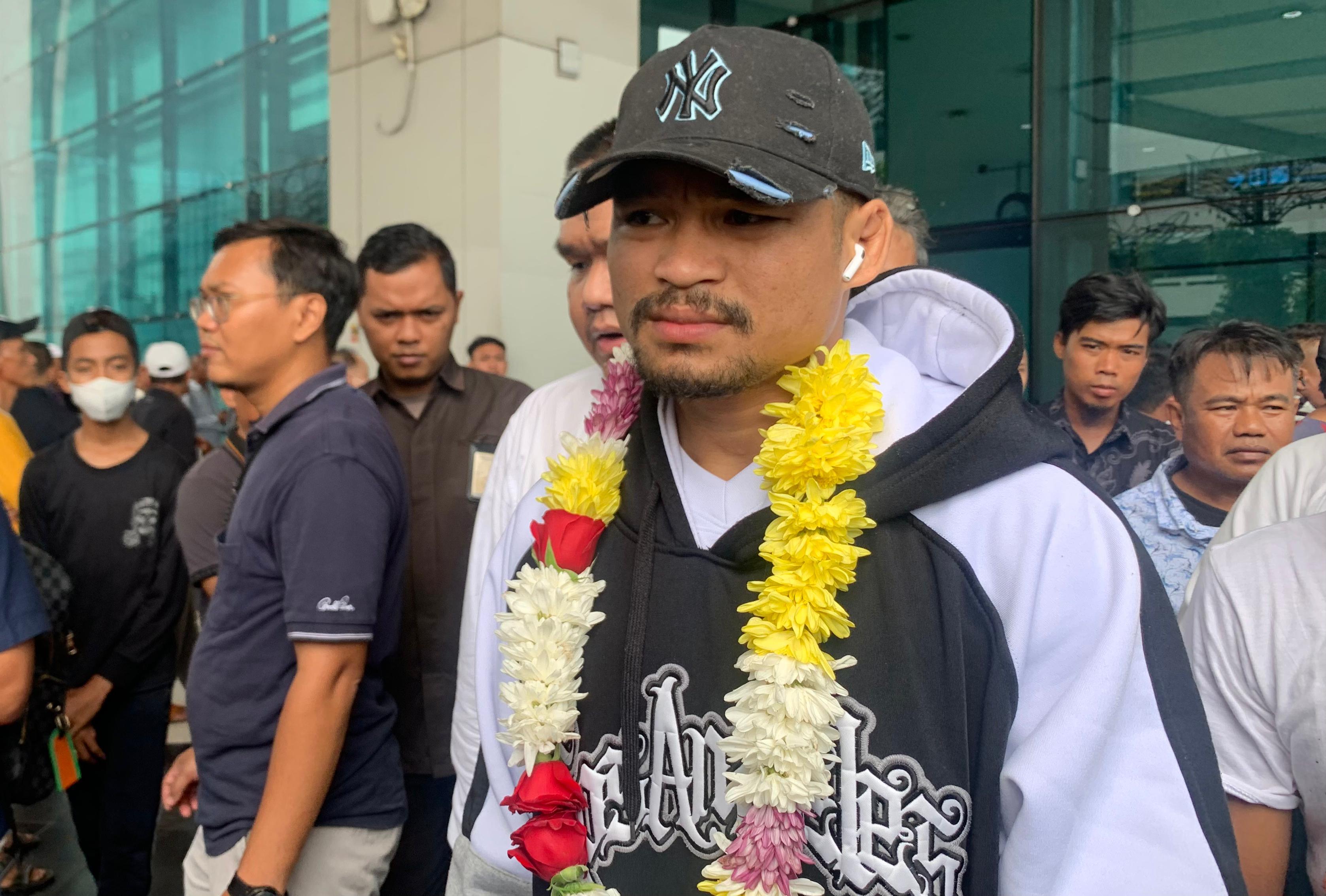 atlet-mix-martial-art-mma-indonesia-jeka-saragih-tiba-di-terminal-3.jpg