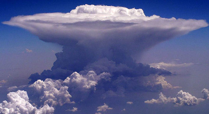 awan-cumulonimbus_20141230_114954.jpg