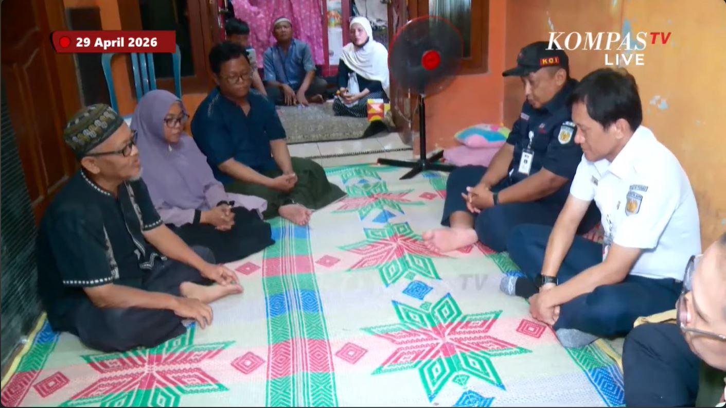 ayah-ainia-hary.jpg
