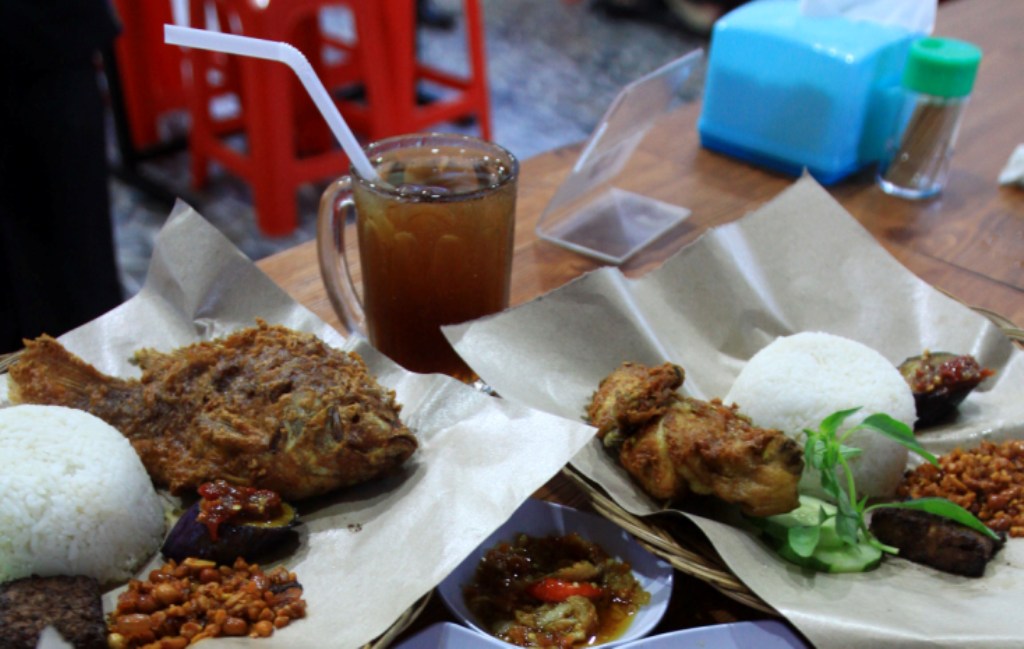 ayam-penyet_20160428_155911.jpg