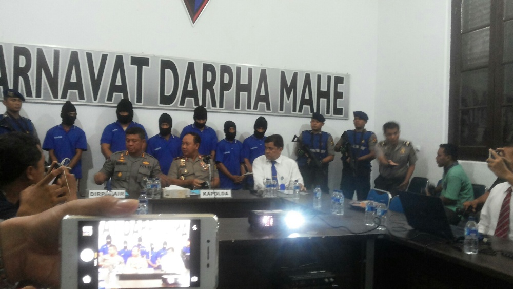 bajak-laut_20160321_124736.jpg