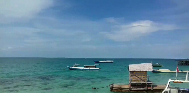bak-maldives-keindahan-kepulauan-derawan-tak-terlukiskan_20161221_124559.jpg