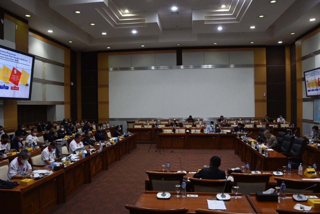 Tak Hadiri Rapat di Komisi I DPR, KSAD Jenderal Dudung Diharapkan Bisa Bedakan Prioritas