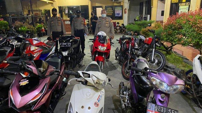 balap-liar-di-cilandak.jpg