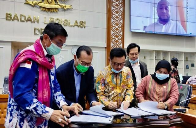baleg-dpr-sepakati-harmonisasi-ruu-penanggulangan-bencana.jpg