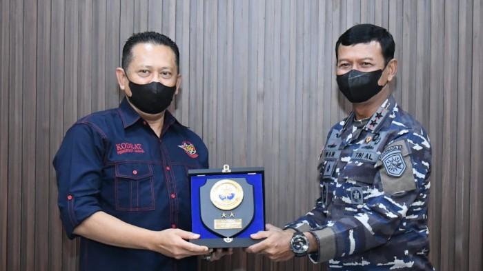 bamsoet-dan-tni-angkatan-laut.jpg