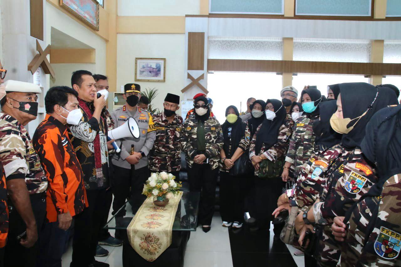 bamsoet-usai-melakukan-konsolidasi-dengan-pengurus-daerah-v-fkppi-jambi.jpg