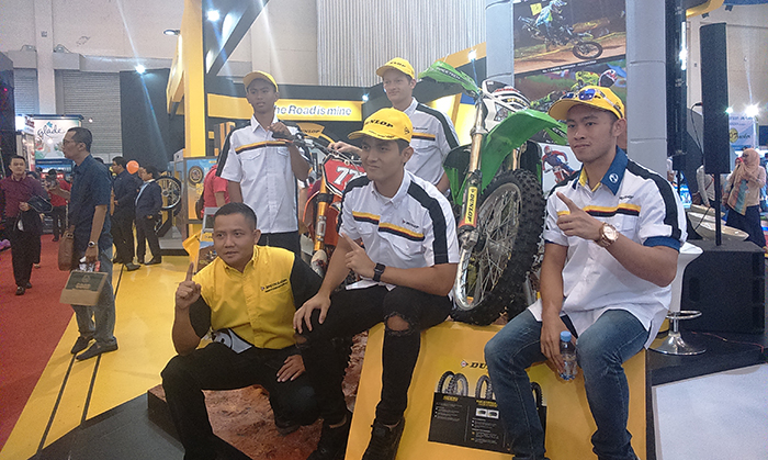 ban-motocross-dunlop_20160817_233926.jpg