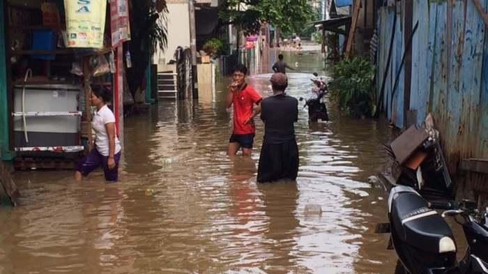 banjir-yang-melanda-cipinang-melayu-kamis-214_20160421_132701.jpg