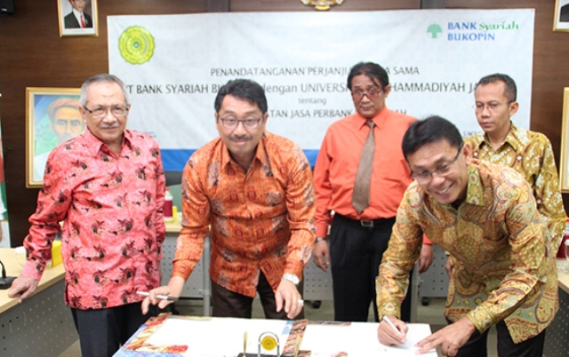 bank-syariah-bukopin-lakukan-kerjasama-dengan-universitas-muhammadiyah-jakarta_20151106_131318.jpg