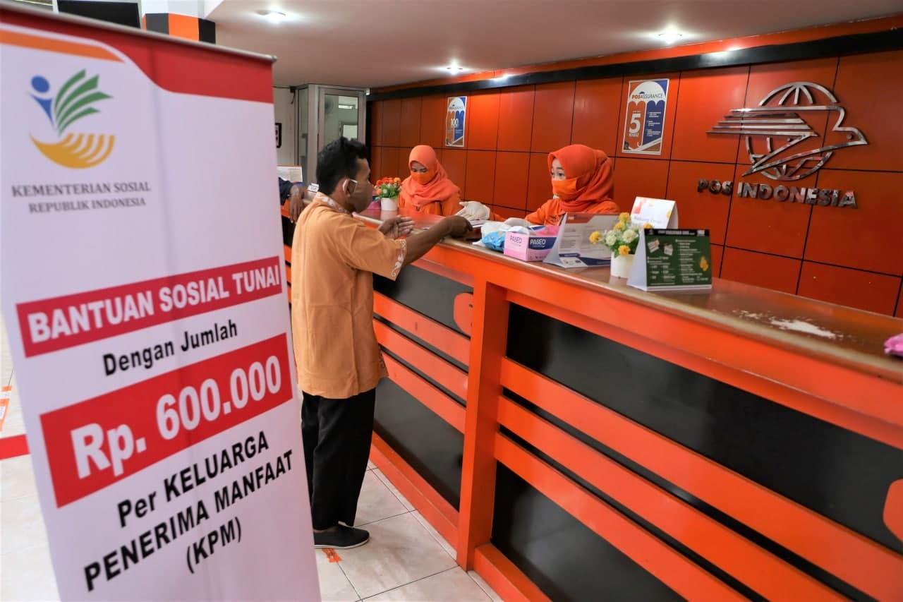 bansos-tunai-rp-600-ribu-cair.jpg