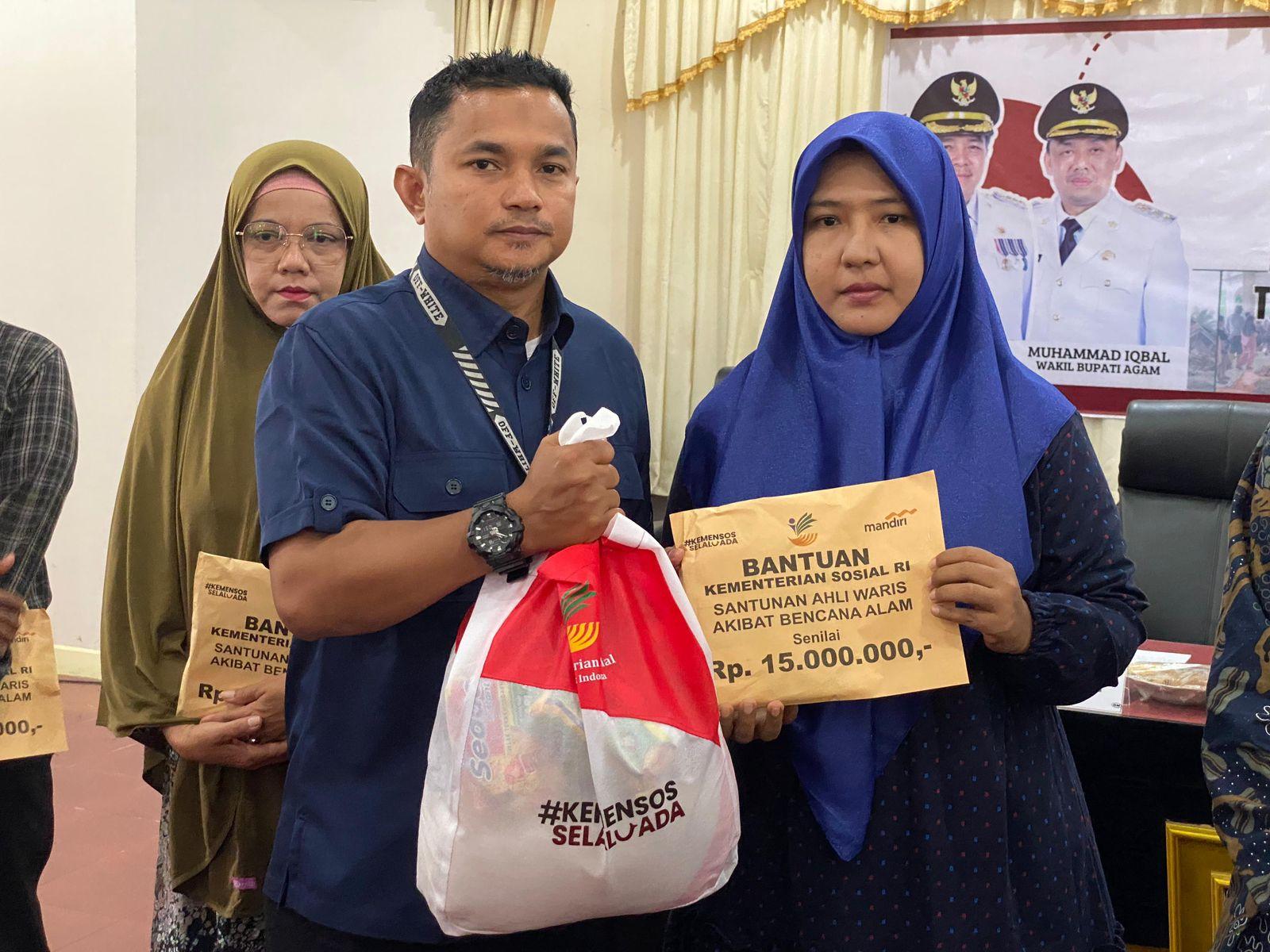 bantuan-kemensos-ke-warga-terdampak-200126.jpg