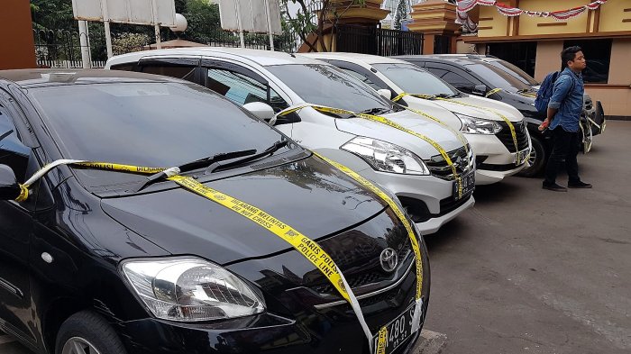 barang-bukti-mobil_20180918_185835.jpg