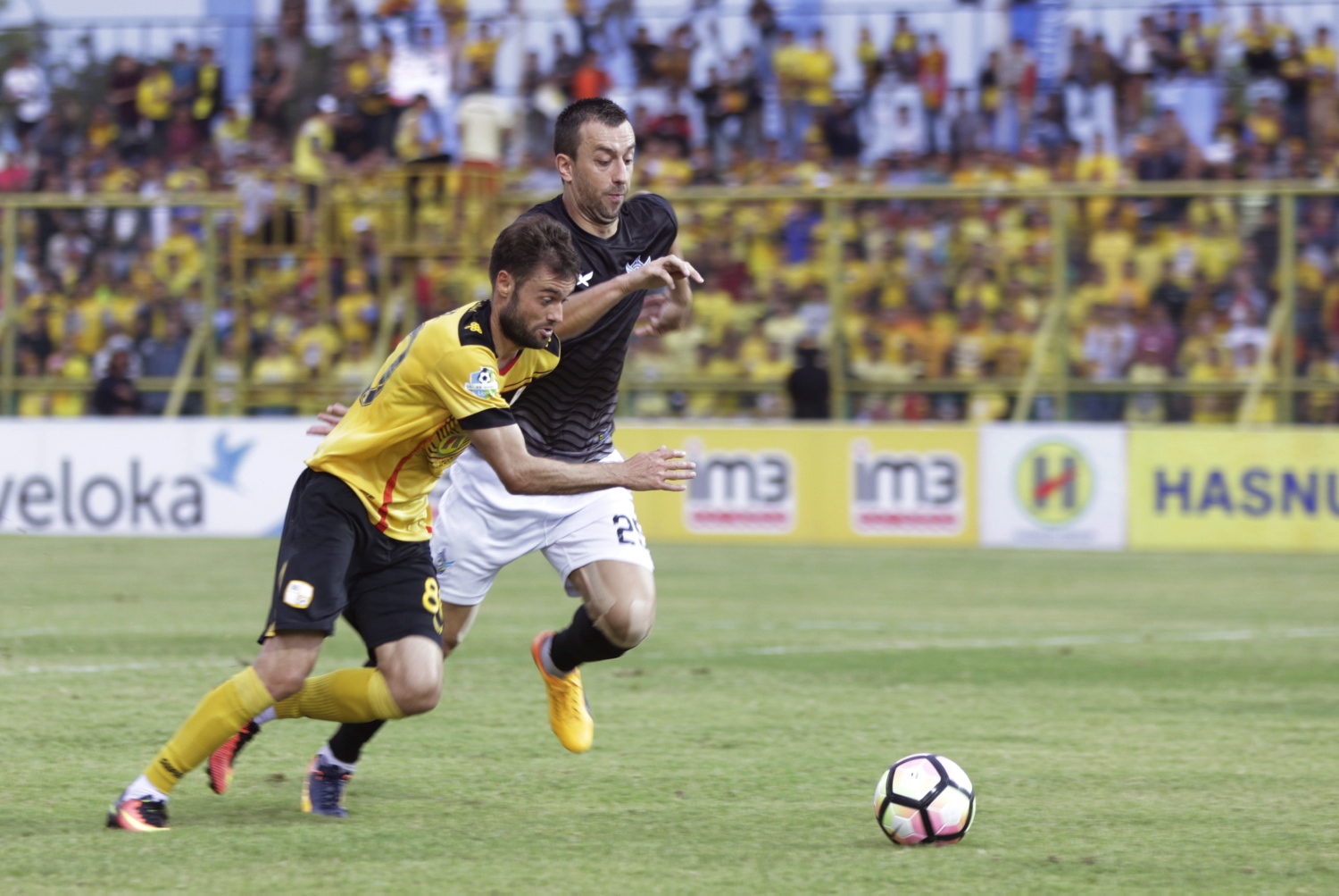 barito-putra-tundukan-persegres_20170519_184649.jpg